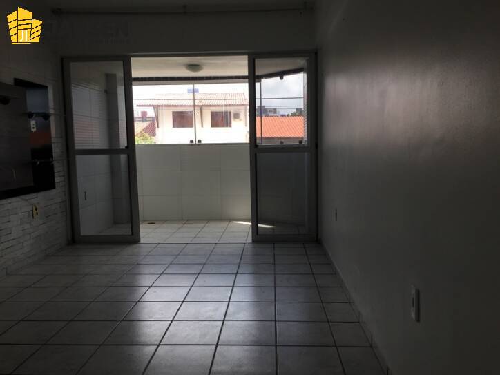 Apartamento à venda com 2 quartos, 67m² - Foto 6