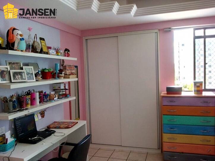 Apartamento à venda com 3 quartos, 137m² - Foto 19