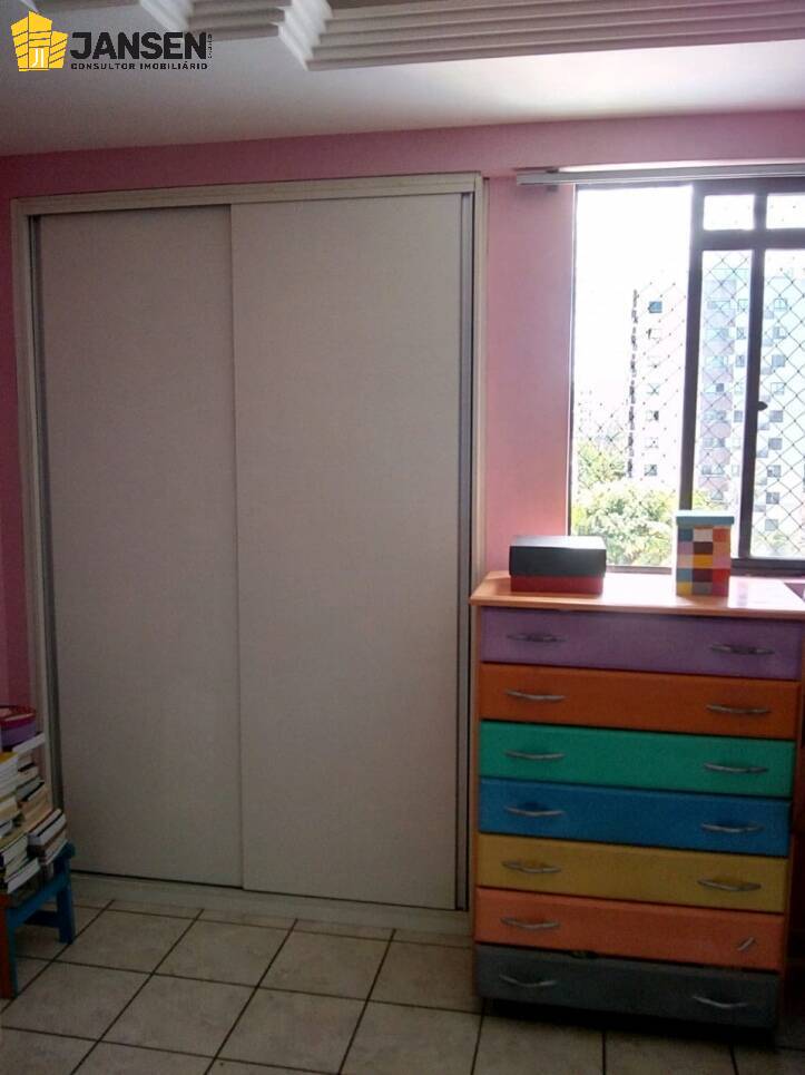 Apartamento à venda com 3 quartos, 137m² - Foto 21