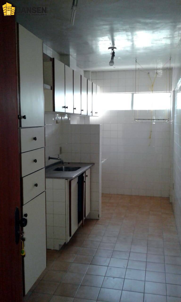 Apartamento à venda com 2 quartos, 62m² - Foto 9