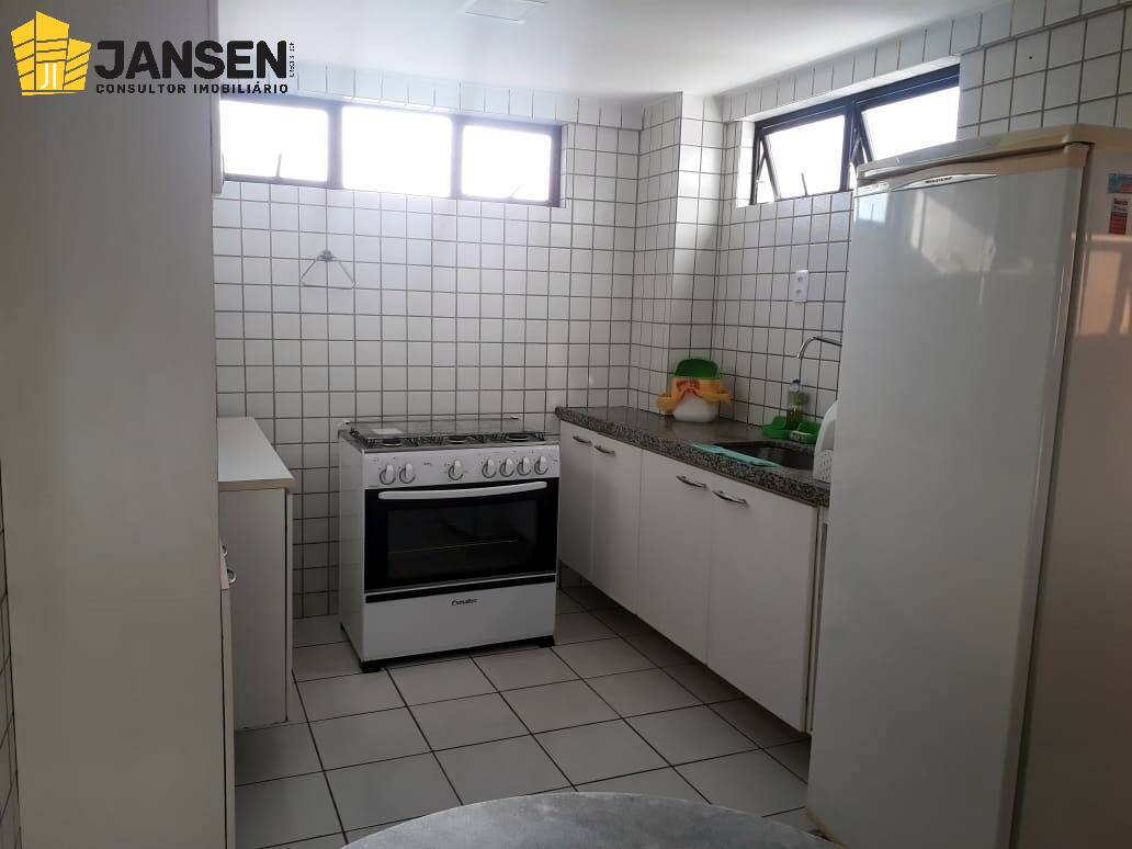 Apartamento para alugar com 3 quartos, 98m² - Foto 15