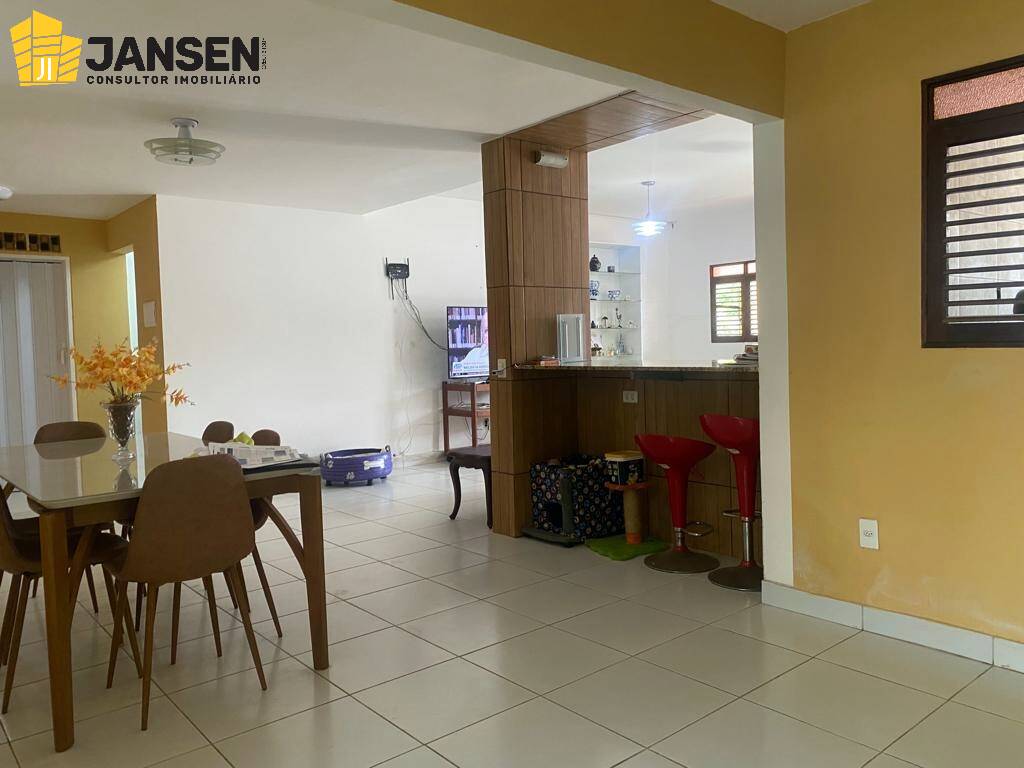 Casa para alugar com 5 quartos, 360m² - Foto 11