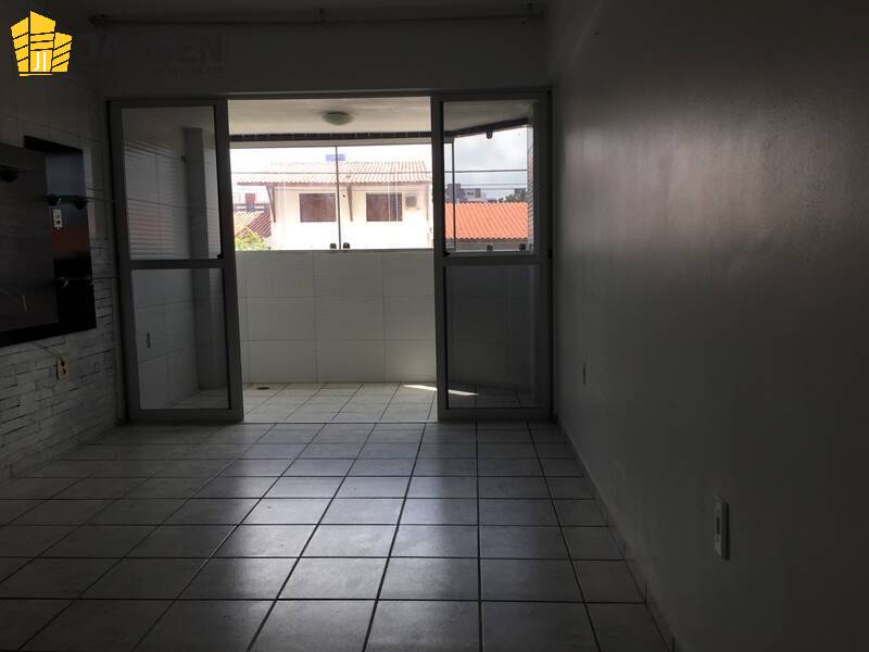 Apartamento à venda com 2 quartos, 65m² - Foto 5